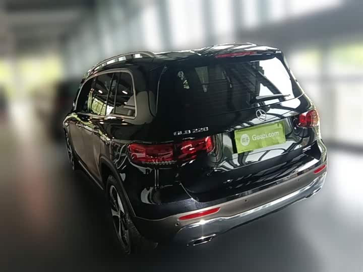 Фото 9 - Mercedes-Benz GLB-Class
