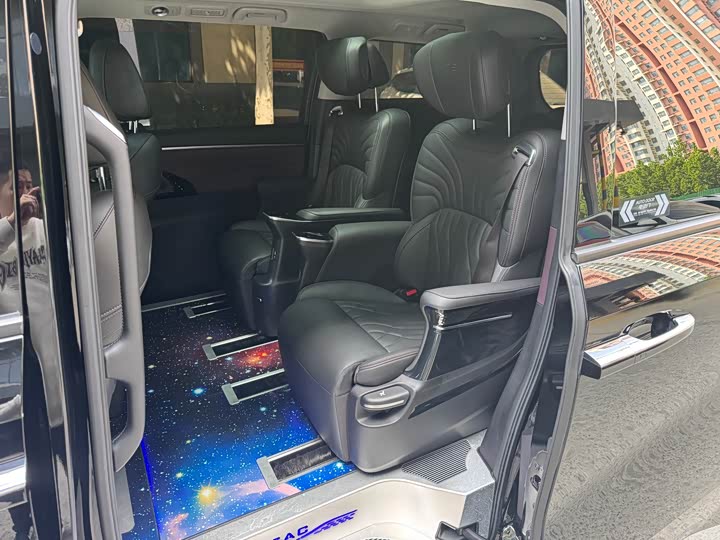 Фото 6 - GAC Trumpchi M8