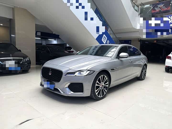 Jaguar XF L 2025 2025款 2.0T P250 两驱尊享豪华版