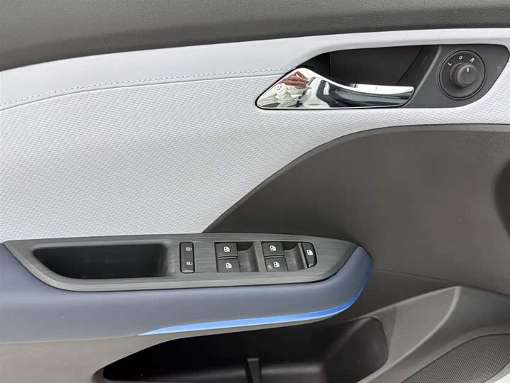 Chevrolet Monza 2024 2024款 1.5L 双离合悦享版