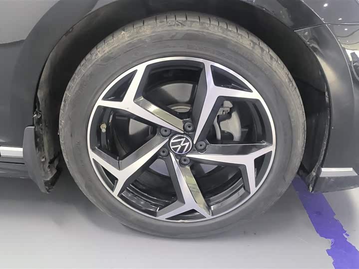 Фото 6 - Volkswagen Magotan