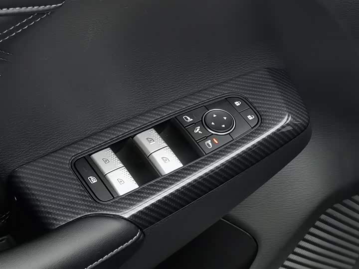Mitsubishi Outlander 2023 2023款 1.5T CVT四驱尊耀版 7座