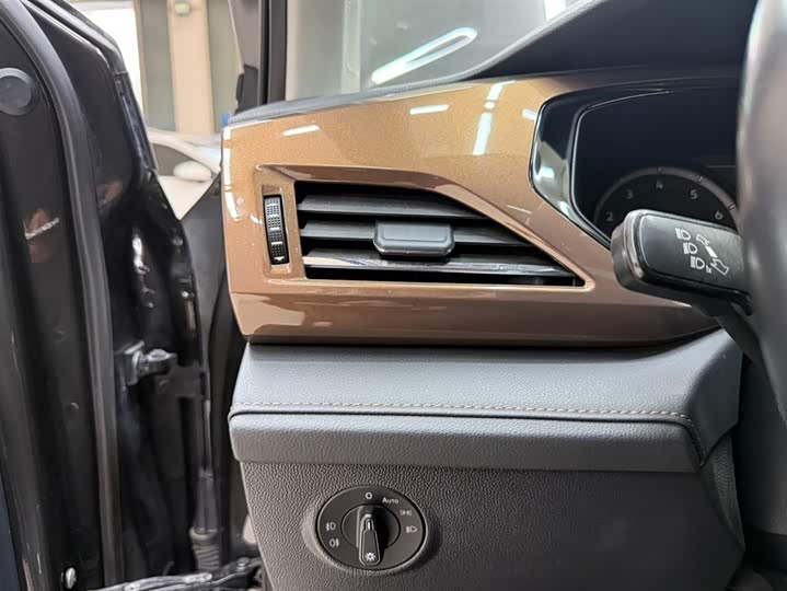 Volkswagen Tharu 2021 2021款 280TSI 两驱豪华版PLUS