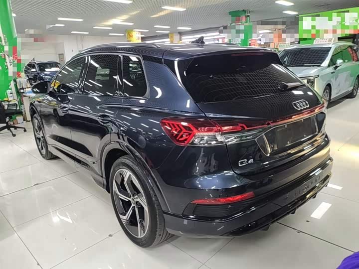 Audi Q4 e-tron 2023 2023款 40 e-tron 创境曜夜版