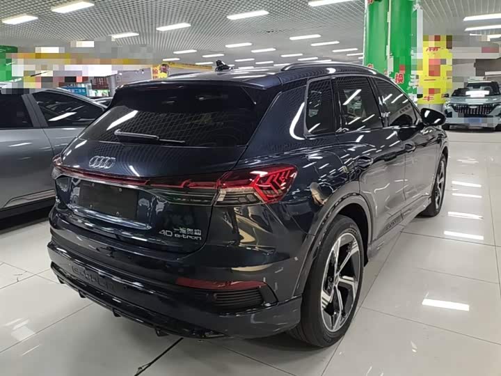 Audi Q4 e-tron 2023 2023款 40 e-tron 创境曜夜版