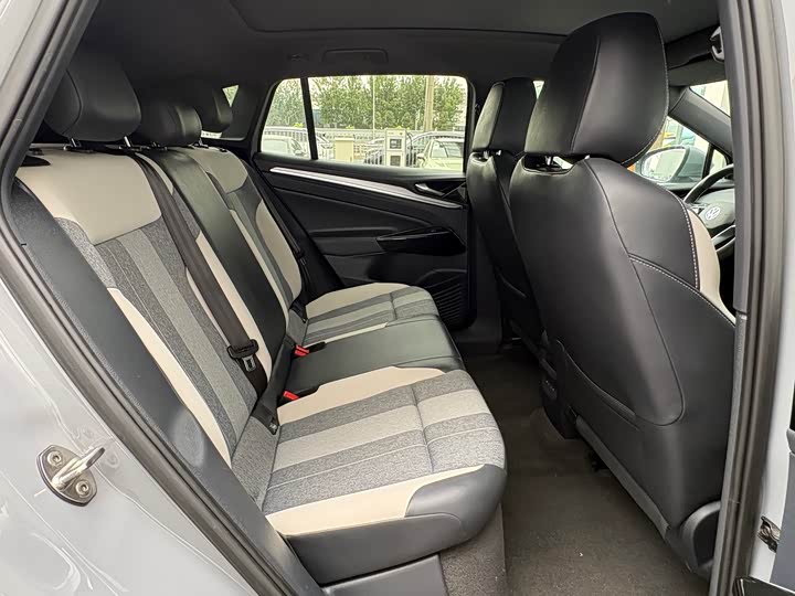 Фото 7 - Volkswagen ID.4 Crozz