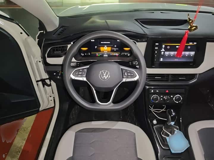 Volkswagen Tharu 2025 2025款 新锐 1.5L 锐意版