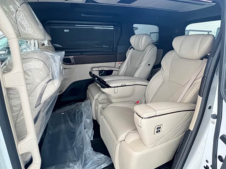 Фото 5 - Toyota Alphard