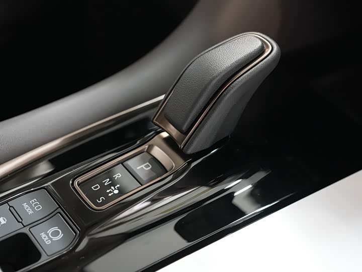 Фото 8 - Toyota Alphard