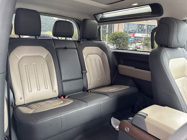 Фото 5 - Land Rover Defender