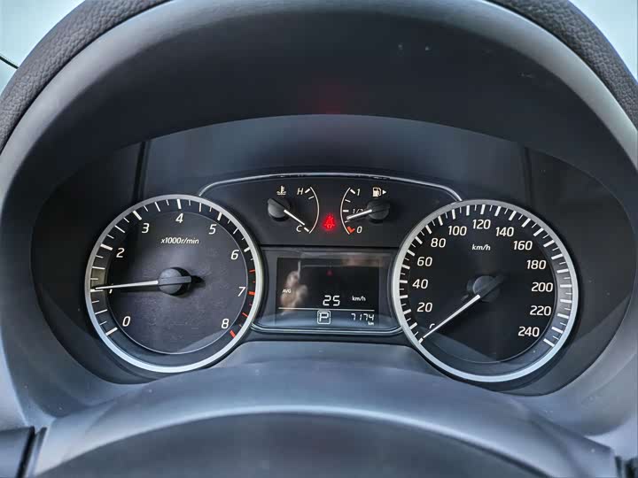 Фото 7 - Nissan Sylphy