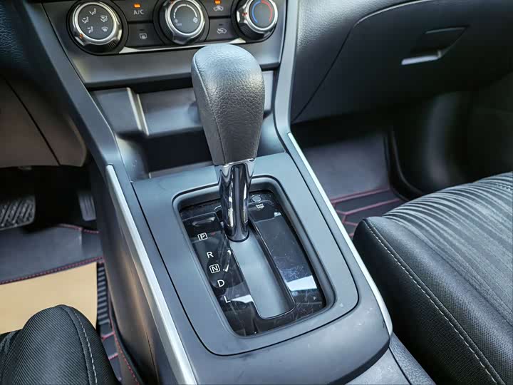 Фото 9 - Nissan Sylphy