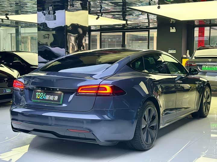 Tesla Model S 2023 2023款 双电机全轮驱动版
