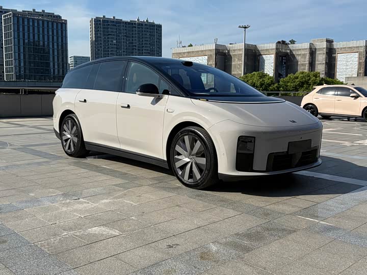 LiXiang i8 2025 2025款 标准版