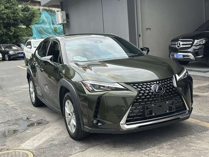 Lexus UX 2022 2022款 260h 探·趣版
