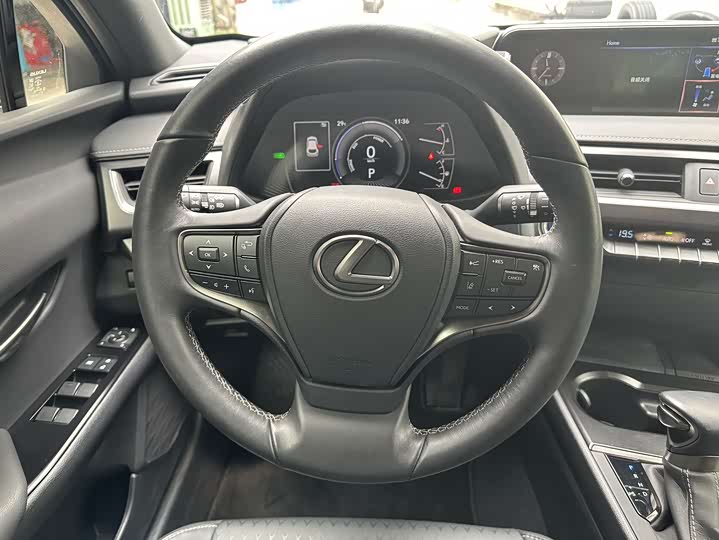 Lexus UX 2022 2022款 260h 探·趣版