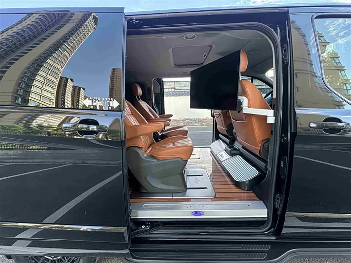 Ford Tourneo 2020 2020款 2.0T 自动精英版 国VI