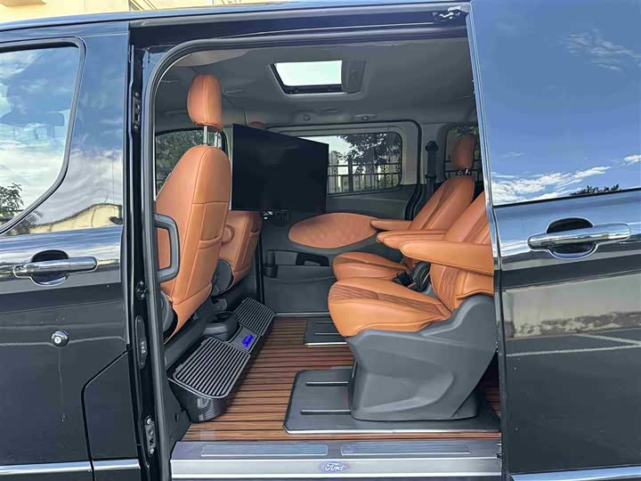 Ford Tourneo 2020 2020款 2.0T 自动精英版 国VI