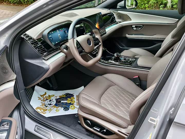 BYD Han 2025 2025款 DM-i 125KM激光雷达智驾型