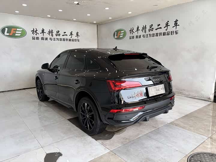 Audi Q5L Sportback 2025 2025款 quattro 45周年典藏版 40 TFSI 豪华型