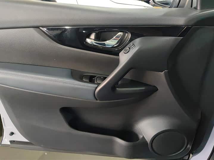 Фото 7 - Nissan Qashqai