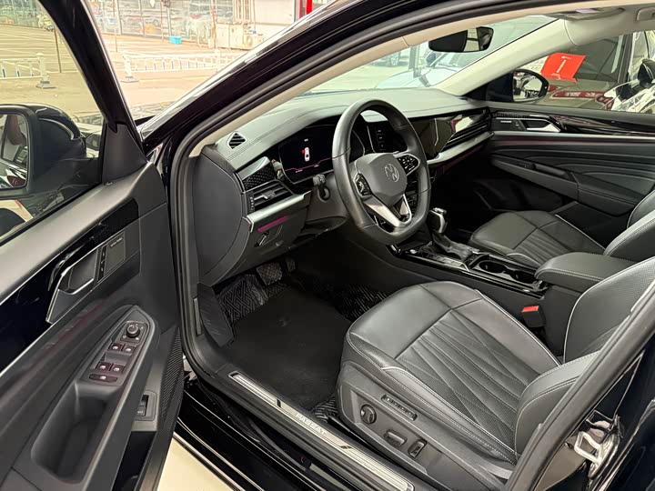 Фото 4 - Volkswagen Passat