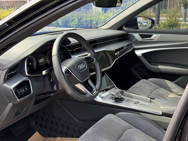 Фото 4 - Audi A6L