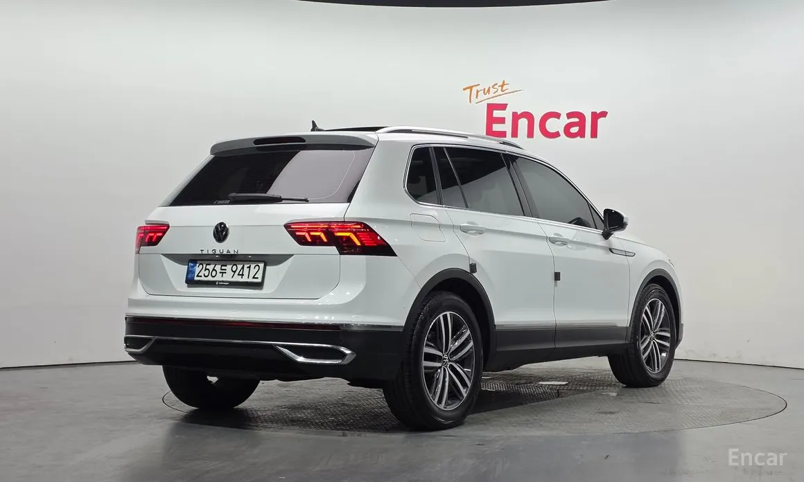 Фото 2 - Volkswagen Tiguan