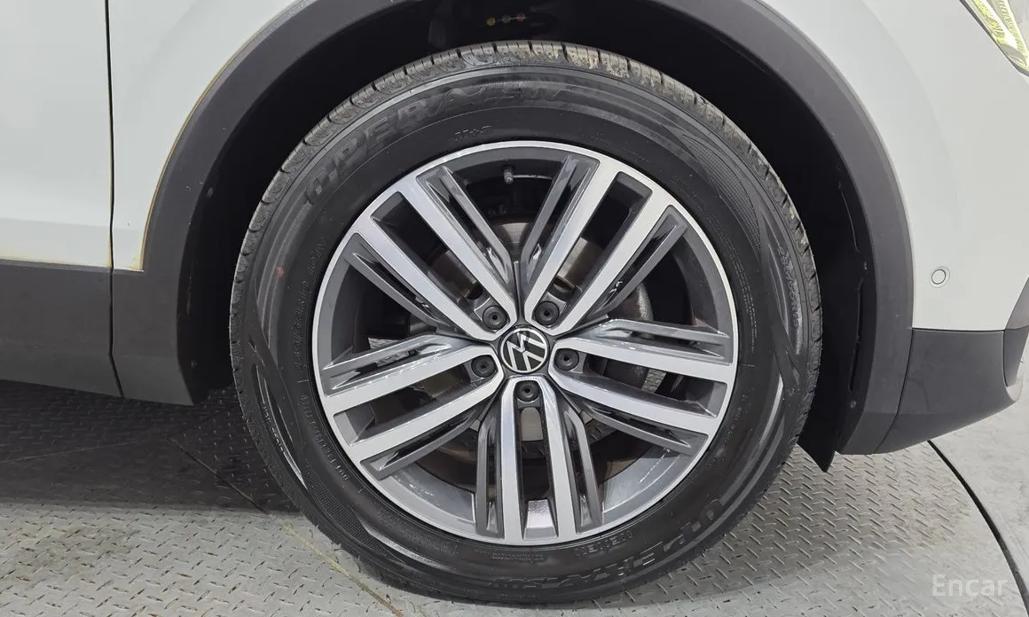Фото 21 - Volkswagen Tiguan