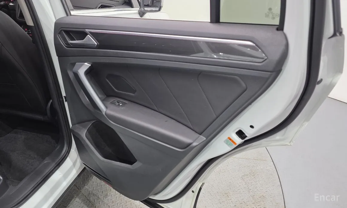 Фото 25 - Volkswagen Tiguan
