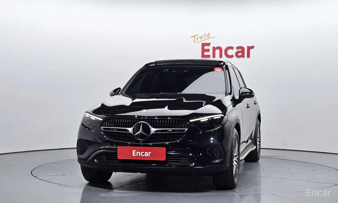 2023 Mercedes-Benz GLC-Class