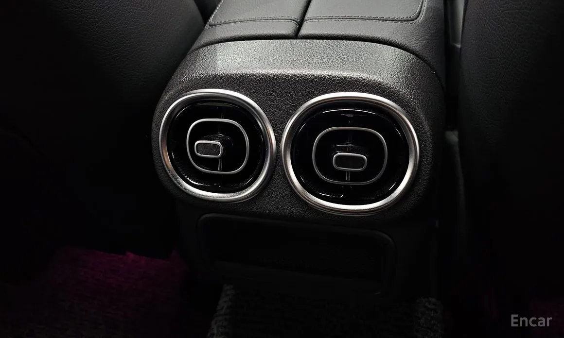Mercedes-Benz GLC-Class 2023 GLC220 d 4MATIC