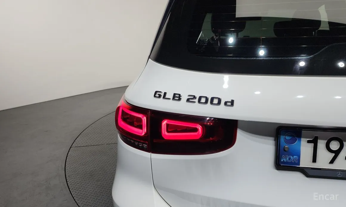 Mercedes-Benz GLB-Class 2020 GLB200 d