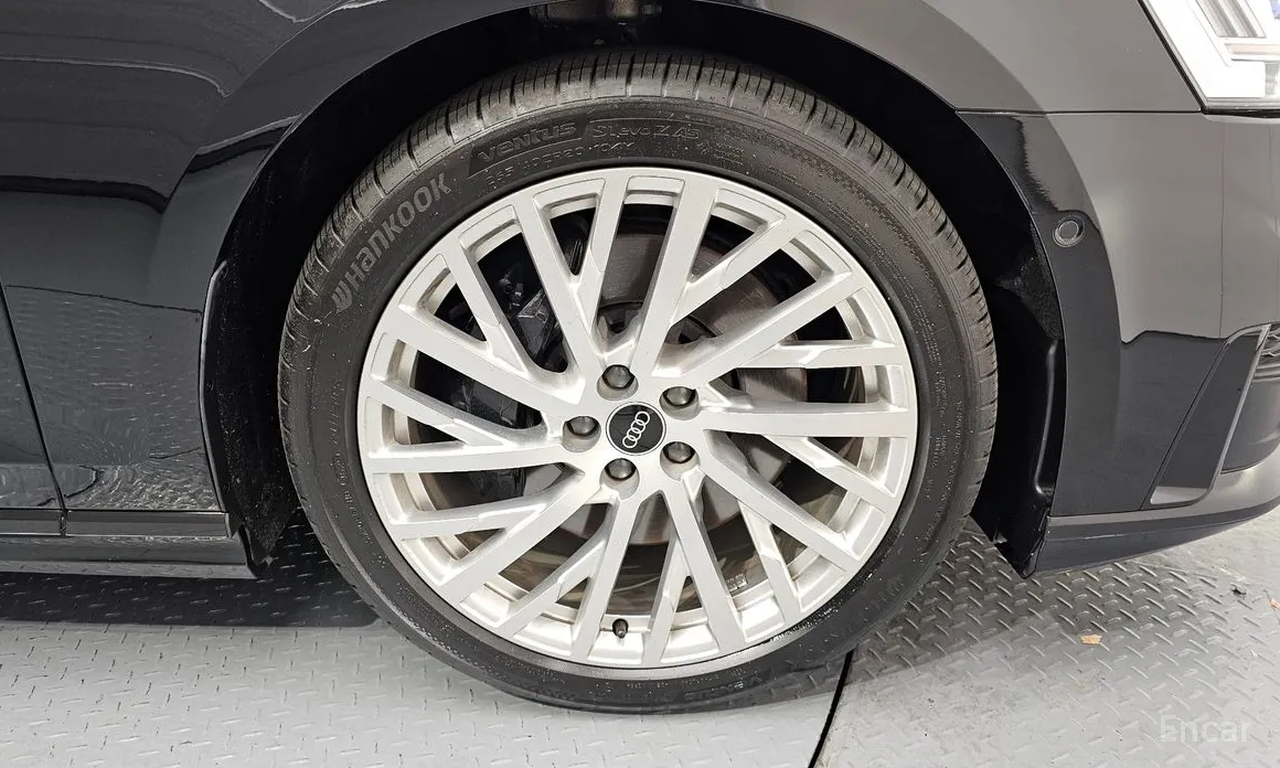 Audi A8 2018 55 TFSI Quattro LWB