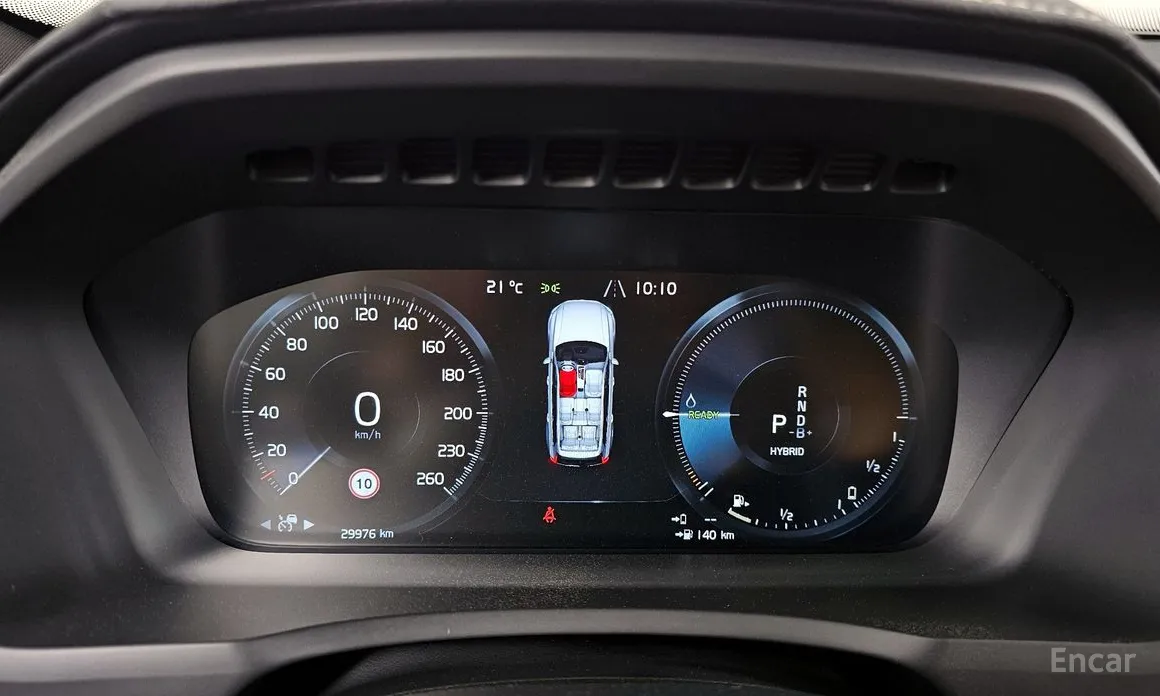 Фото 8 - Volvo XC90
