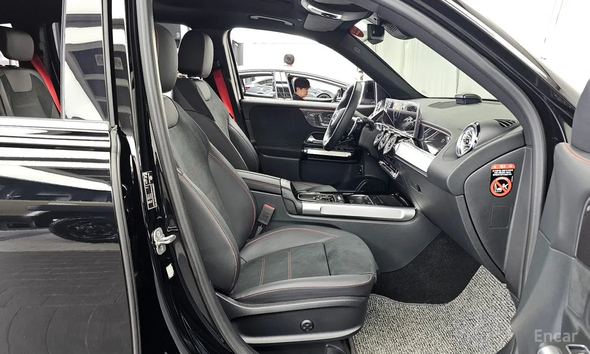 Mercedes-Benz GLB-Class 2020 AMG GLB35 4MATIC