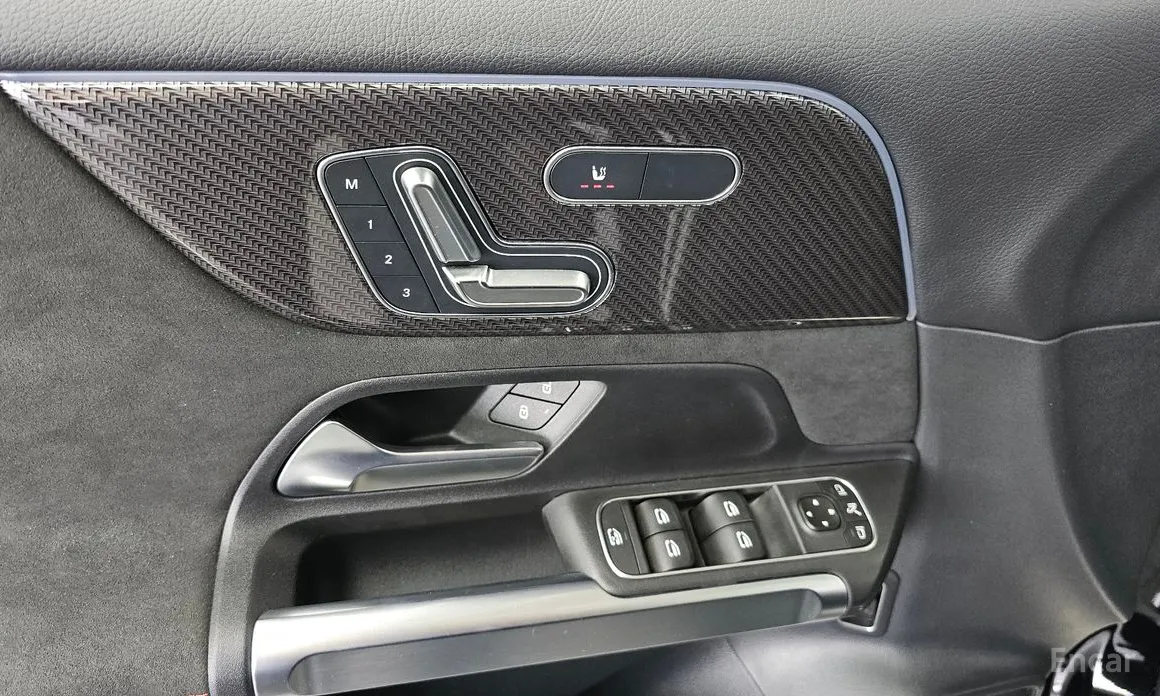 Mercedes-Benz GLB-Class 2020 AMG GLB35 4MATIC