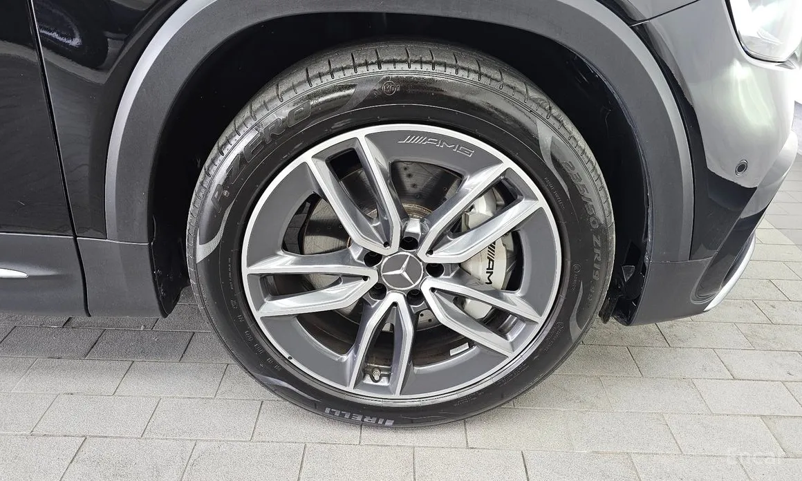 Mercedes-Benz GLB-Class 2020 AMG GLB35 4MATIC