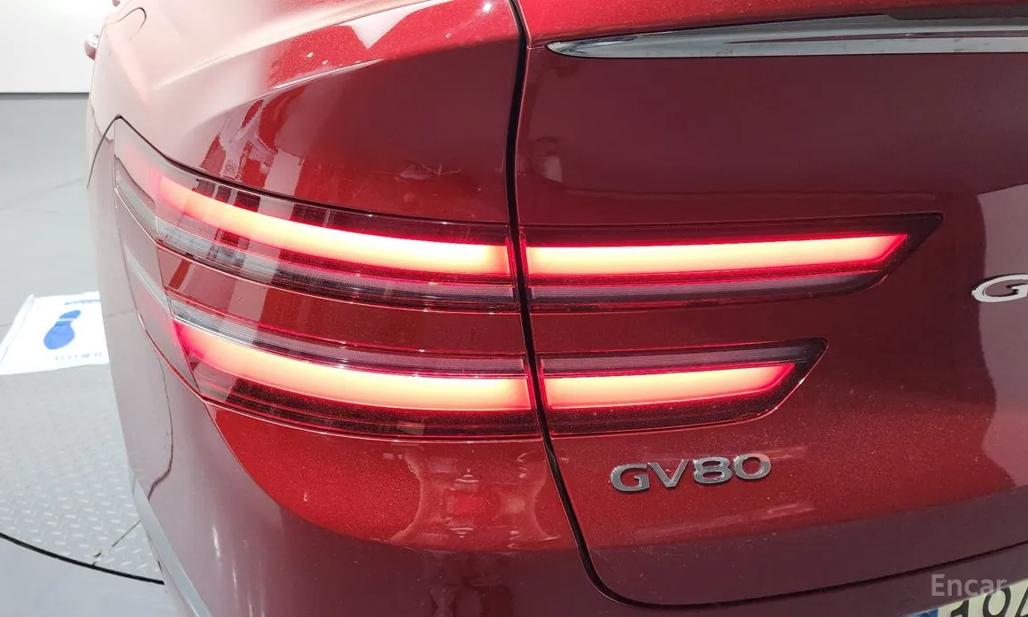 Фото 23 - Genesis GV80