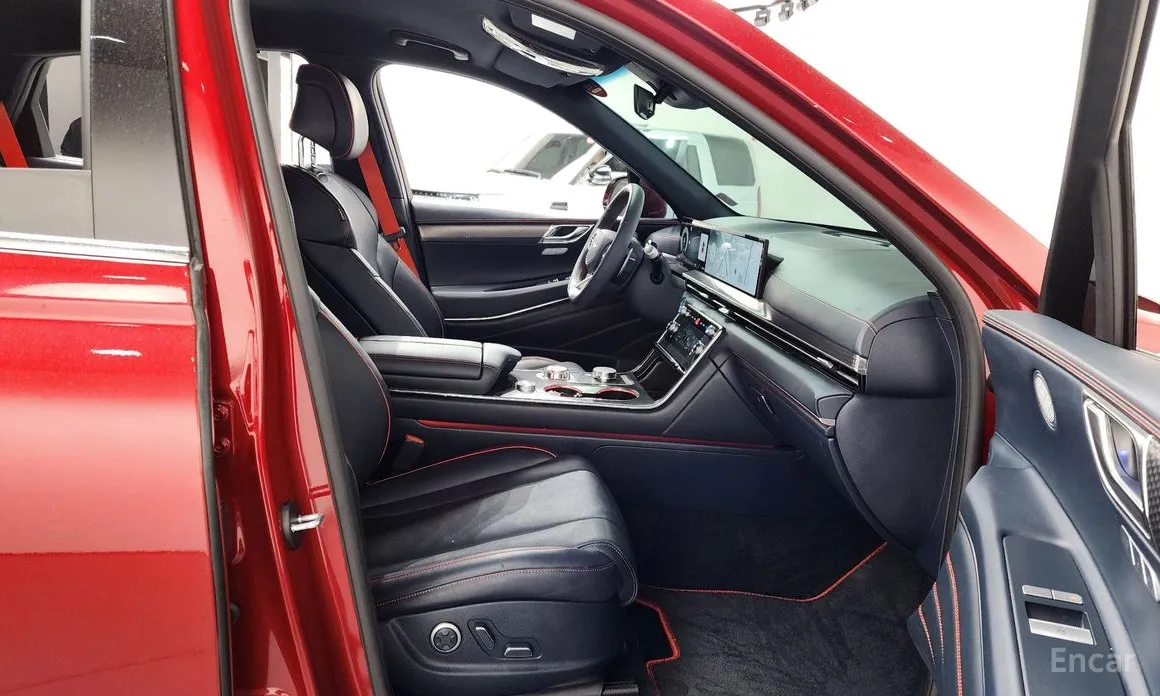 Фото 26 - Genesis GV80