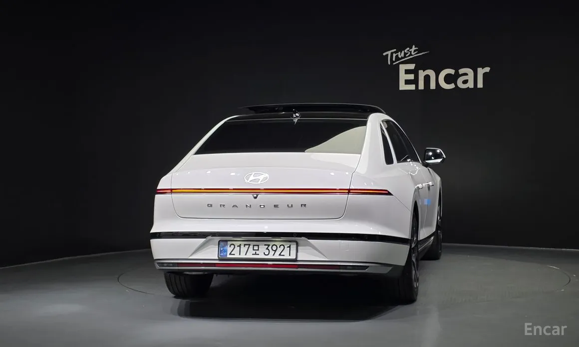 Фото 4 - Hyundai Grandeur
