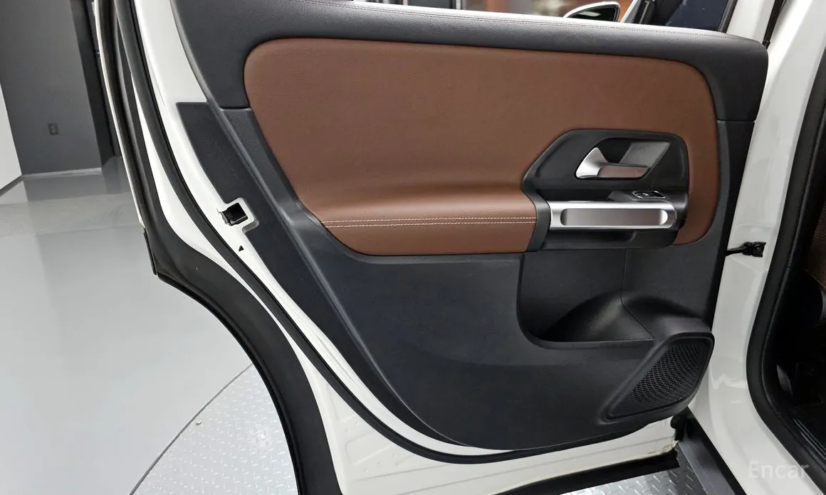 Mercedes-Benz GLB-Class 2020 AMG GLB35 4MATIC