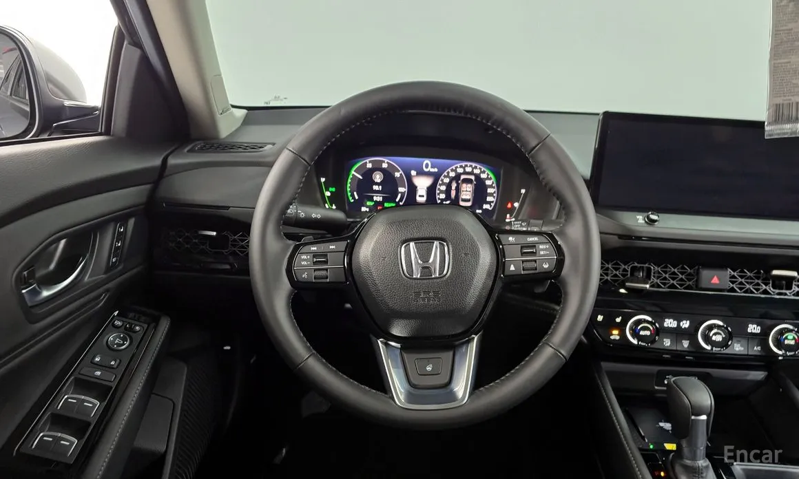 Фото 13 - Honda Accord