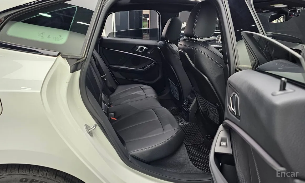BMW 2 Series 2020 220i M Sports