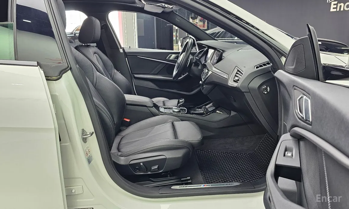 BMW 2 Series 2020 220i M Sports