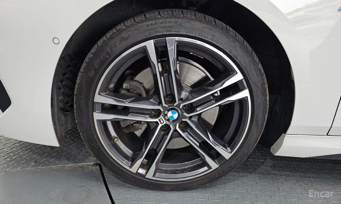 BMW 2 Series 2020 220i M Sports