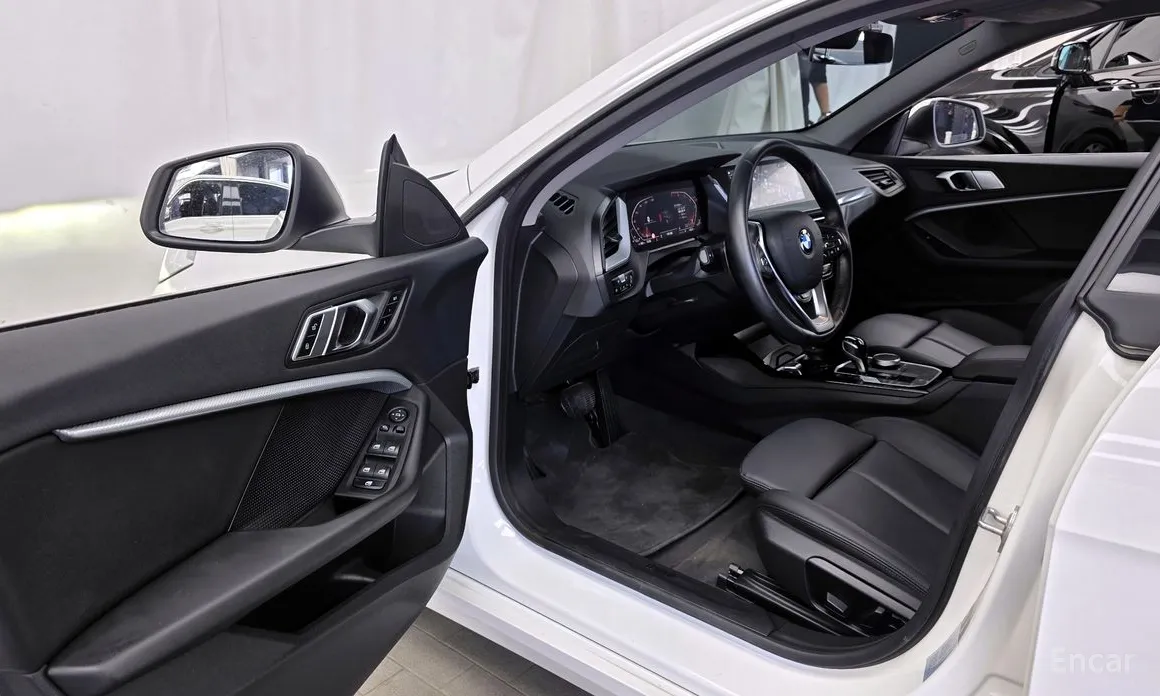 BMW 2 Series 2020 220i Advantage