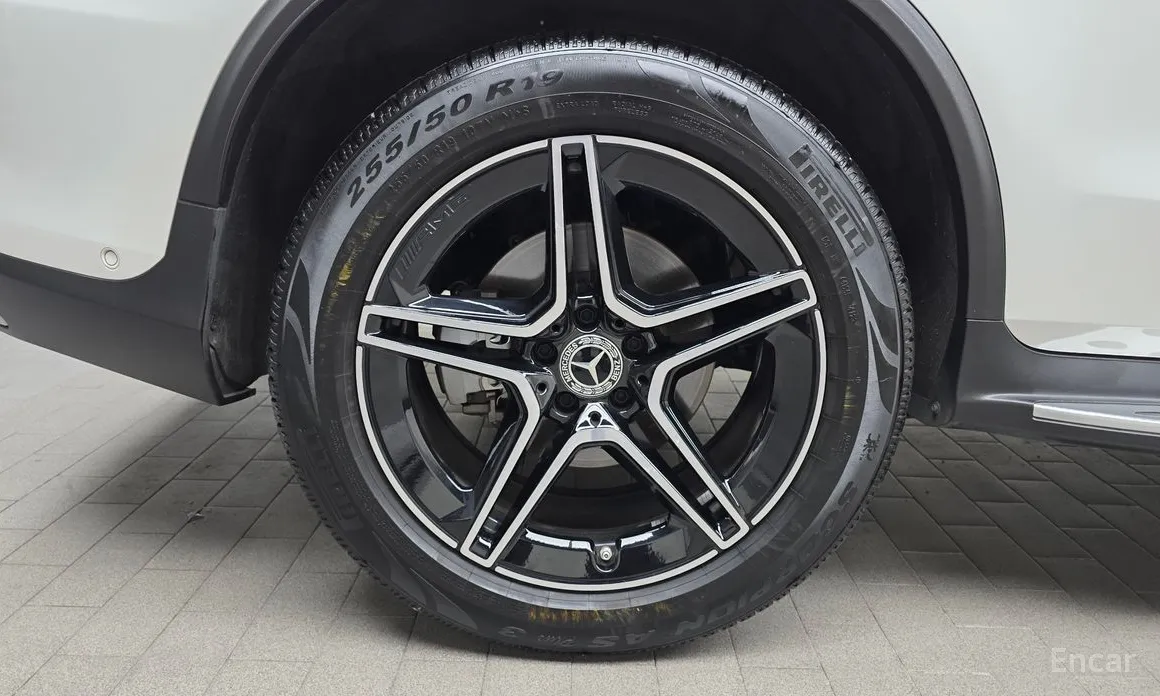 Фото 5 - Mercedes-Benz GLC-Class
