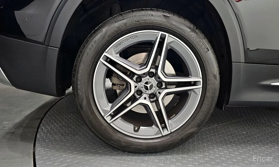 Mercedes-Benz GLB-Class 2020 GLB250 4MATIC