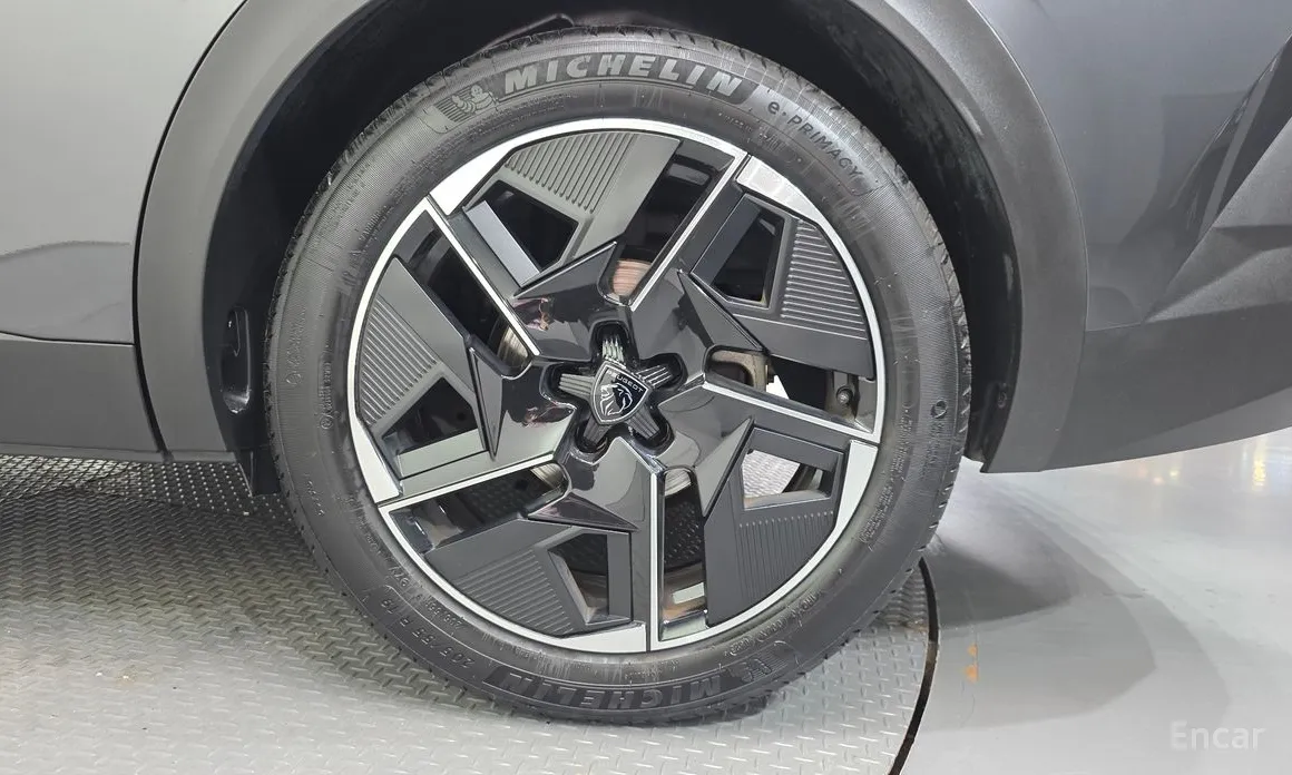 Peugeot 408 2023 1.2 Pure Tech GT